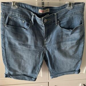 Levi’s Bermuda Shorts